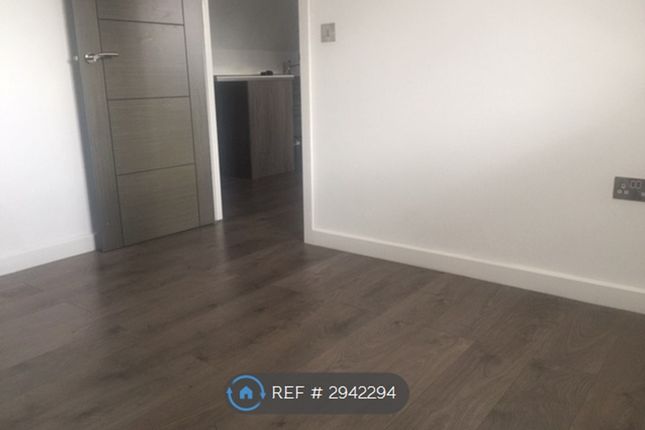 Swan Place, Willenhall photo 3