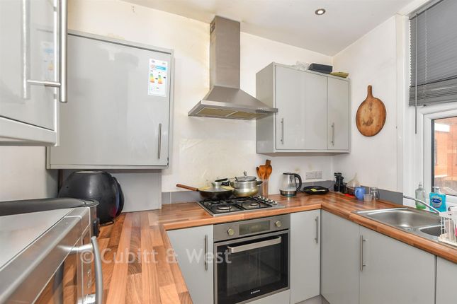 38A, North Street, Havant photo 2