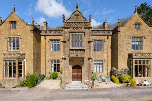 4Themanor-001.Jpg