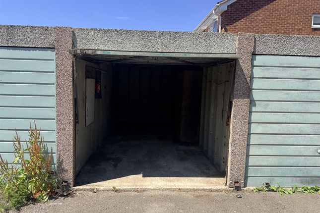 Garage Block East Of 19, Vancouver Road, Worthing photo 4