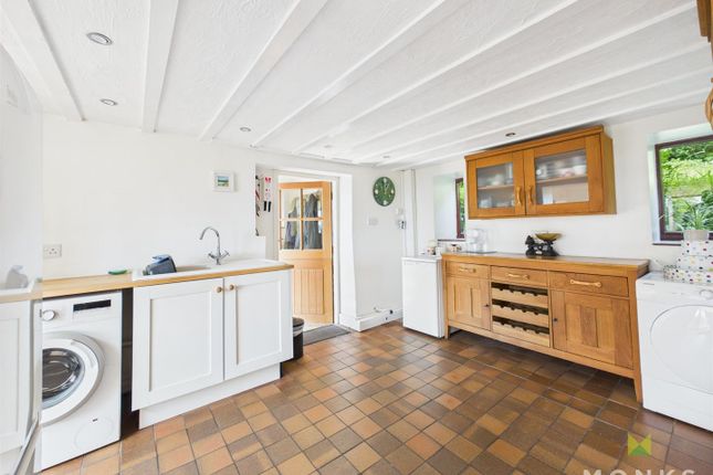 Silverdale Cottage, Springbank Close, Oswestry photo 2