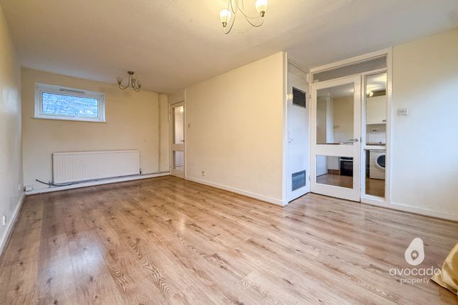 16, Hill Road, Reading photo 3