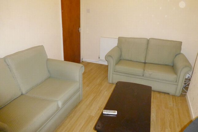 Thesiger Street, Cardiff photo 2