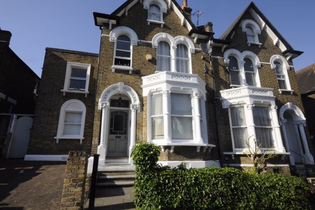 Flat to rent in Algiers Road, London