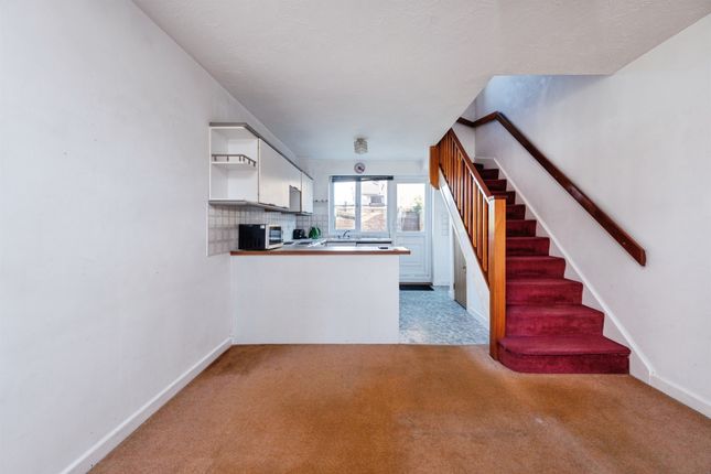 90, Roman Way, Bicester photo 2