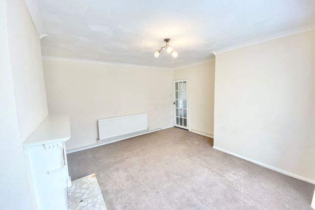 155, Southend-on-Sea photo 3