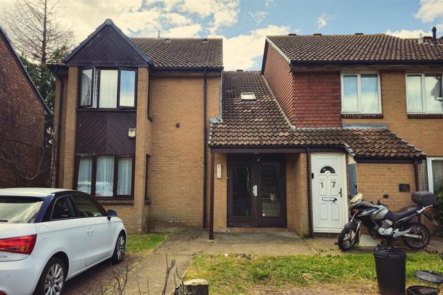 Studio studio on 14, Pikestone Close, Hayes, £149,950