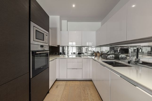 711, Granite Apartments, 30, River Gardens Walk, London photo 4