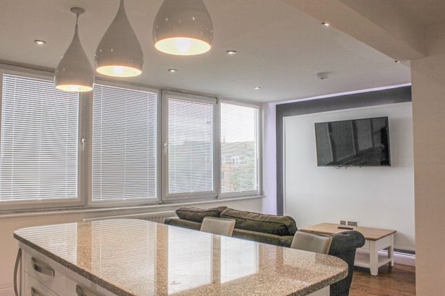 6D, Lansdowne Terrace, Newcastle Upon Tyne photo 2