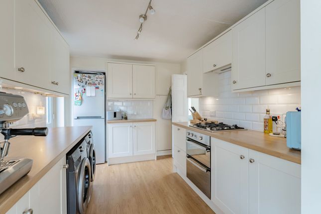 80 Ashleigh Gardens, Wymondham photo 4