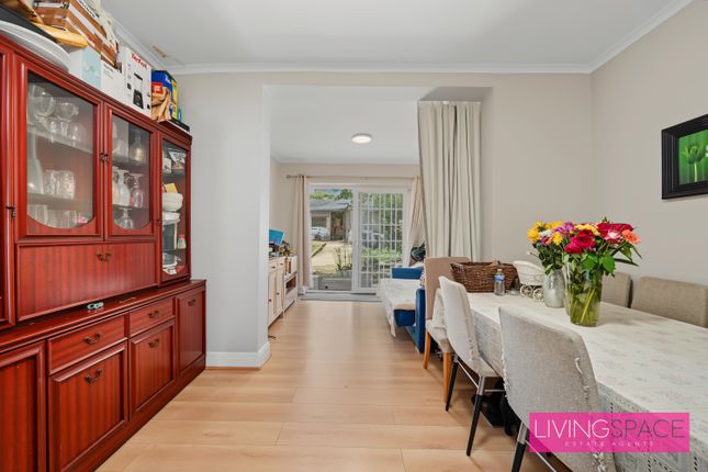 Burgess Avenue, Kinsbury photo 5