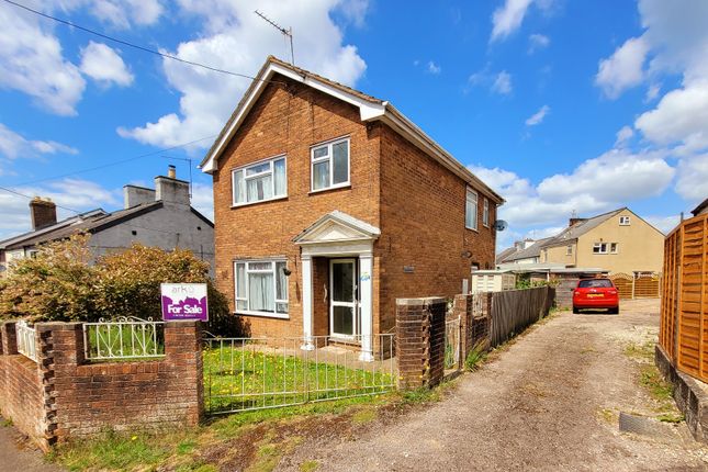 3-bed detached on 25a, Flaxley Street, Cinderford, £245,000