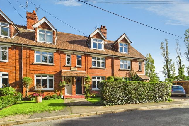 3-bed terraced on Nuthurst Road, Horsham, £450,000