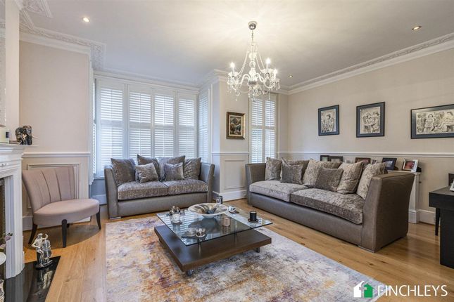 122 Hadley Road, Barnet photo 2