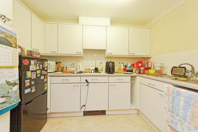 106, William Gibbs Court, Faversham photo 2