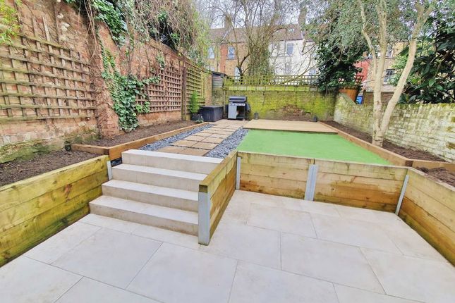 32A, Burton Road, London photo 2