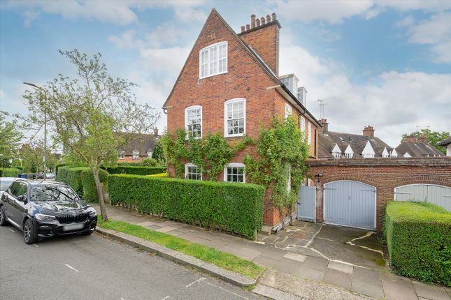 Thumbnail Semi-detached house for sale in Asmuns Hill, London