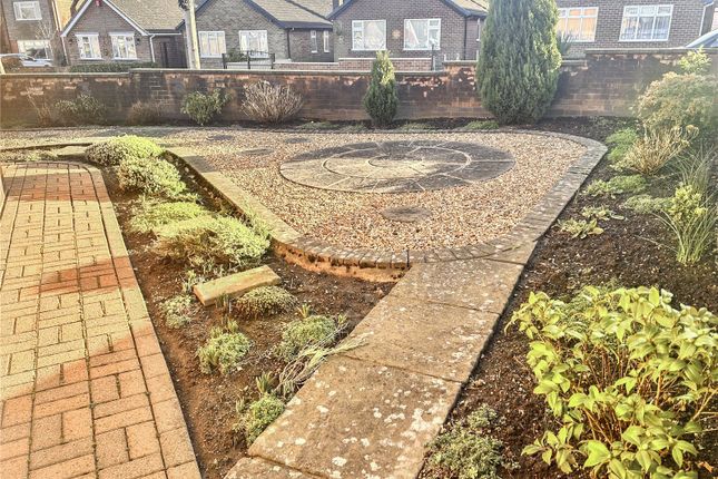 89, Springfield Gardens, Derbyshire photo 4