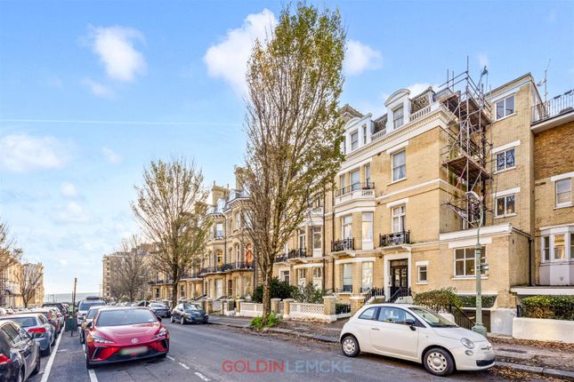 1-bed flat on Flat 21, 27, First Avenue, Hove, £170,000