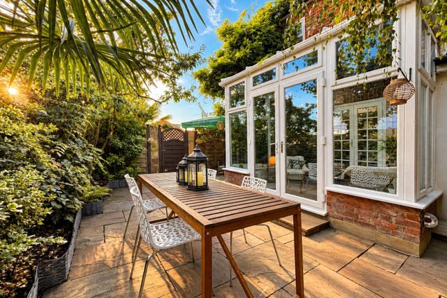 2-bed semi-detached on High Street, Redhill, £400,000