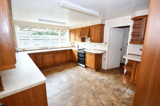 13, Harrowick Lane, Northampton photo 5