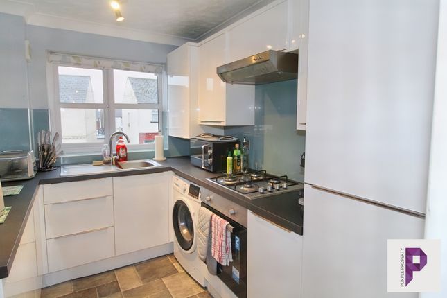 Flat for sale in Tadley Court, Court Lodge Road, Gillingham