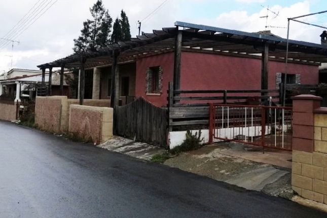 Thumbnail Villa for sale in Paliometocho, Nicosia, Cyprus