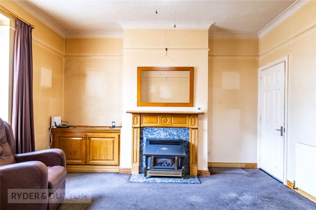 6, Crest Place, West Yorkshire photo 3