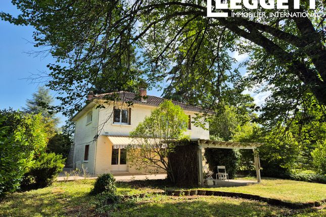 Thumbnail Villa for sale in Champcevinel, Dordogne, Nouvelle-Aquitaine