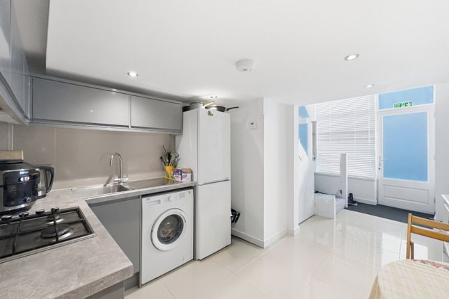 5 (MD) Trinity Crescent, Edinburgh photo 4