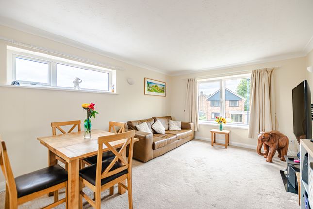 6 Courtney House, Courtneys, Selby photo 2