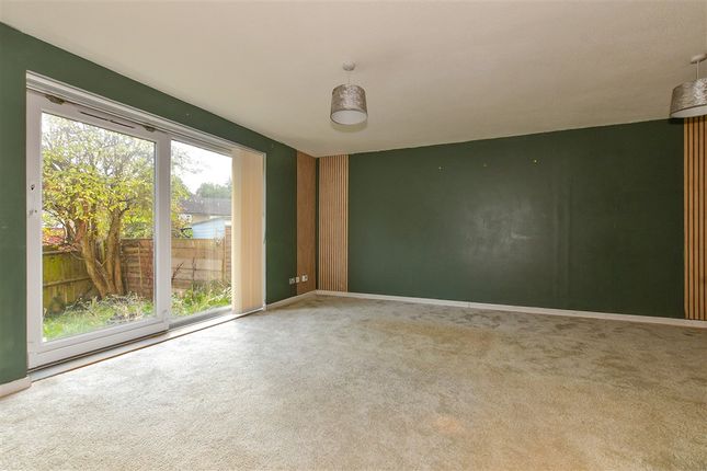 Nine Acres Kennington, Ashford photo 4