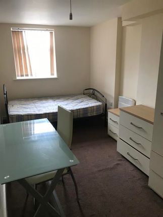 Shared accommodation to rent in 19.1 Calais House, Calais Hill, Leicester