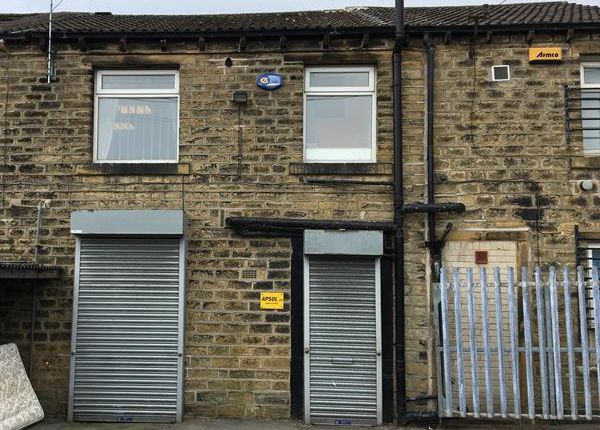 Office to let in First Floor Offices 74A, Market Street, Paddock, Huddersfield