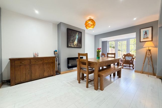 19 Station Road, Scarborough photo 4