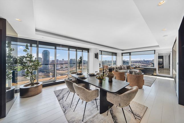 14, The Belvedere, Chelsea Harbour photo 2