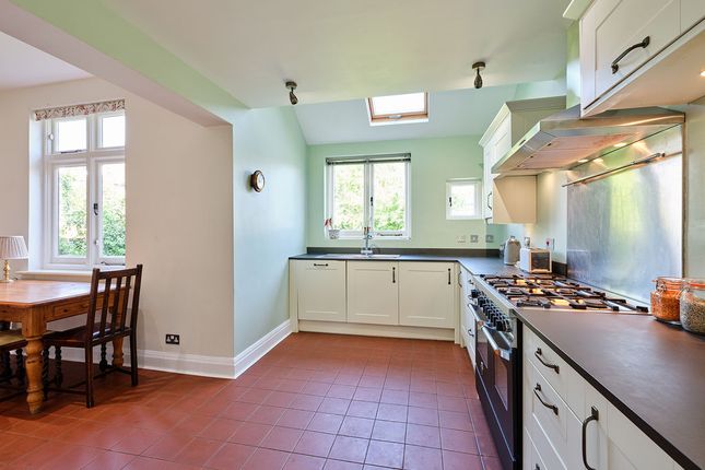54, Cote Park, Bristol photo 4