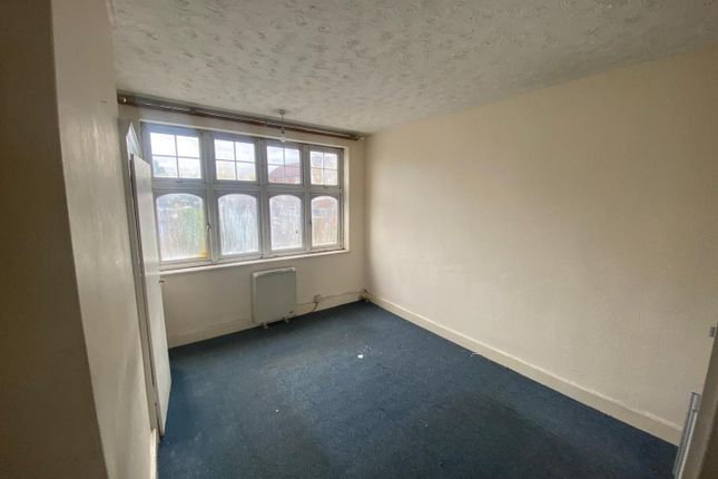 200A, Kenton Road, Harrow photo 3