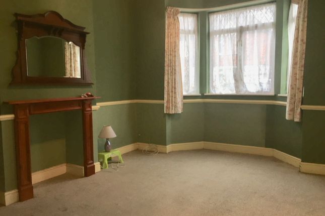 23, WASHINGTON ROAD, WORCESTER PARK photo 3
