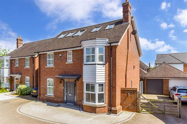 Thumbnail Detached house for sale in Atlas Close, Kings Hill, West Malling, Kent