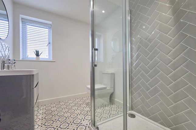 En Suite Shower Room