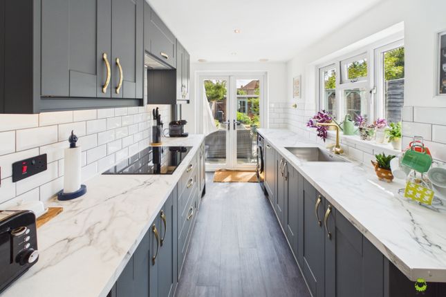17, Elsa Road, Welling photo 4