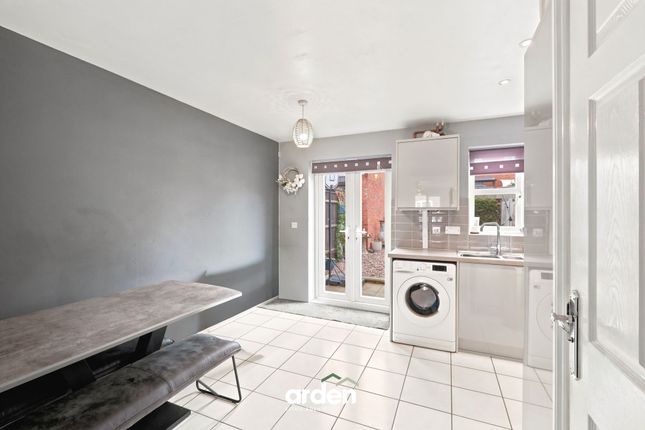 10 Hipkiss Gardens, Droitwich photo 4