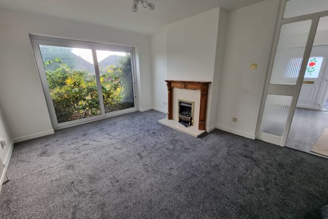 5 Hazelbank Close, Leicester photo 3