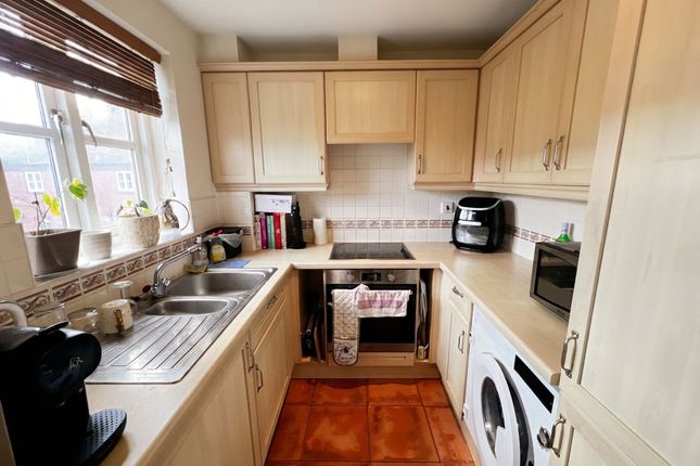 37 Martinique Square Bowling Green Street, Warwick photo 4