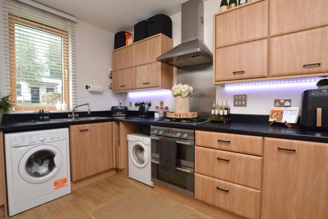 52, Pembroke Lane, Devon photo 3