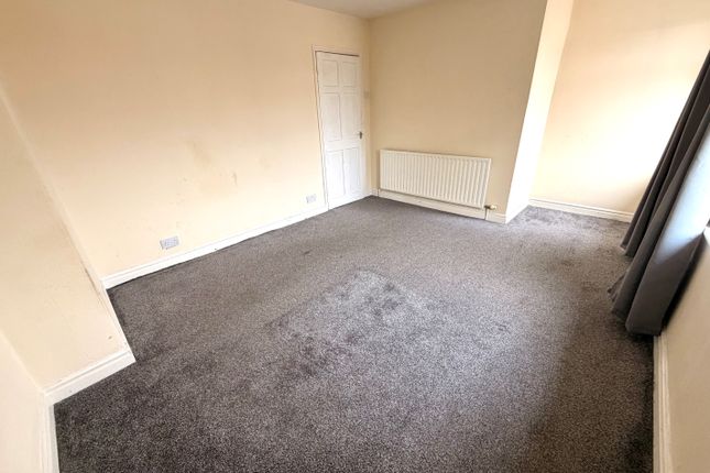 45, Warrington photo 4