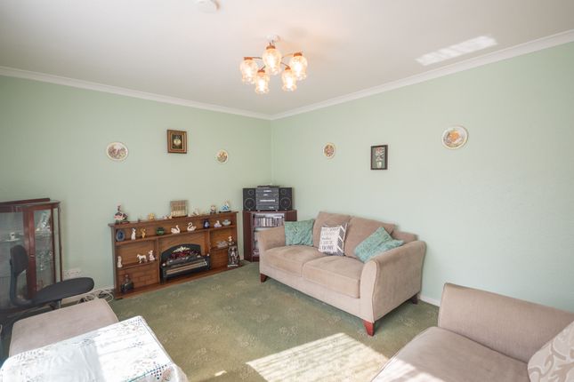 69, Rose Street, Cumbernauld photo 4