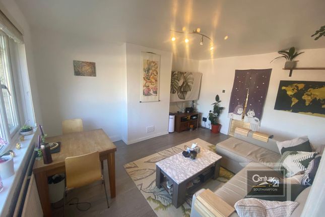 19, Coxford Drove, SOUTHAMPTON photo 2