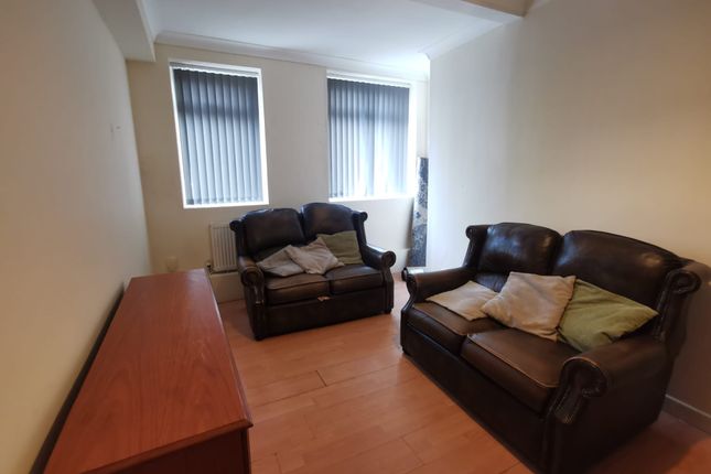 Thumbnail Flat to rent in Vincent Street, Sandfields, Swansea